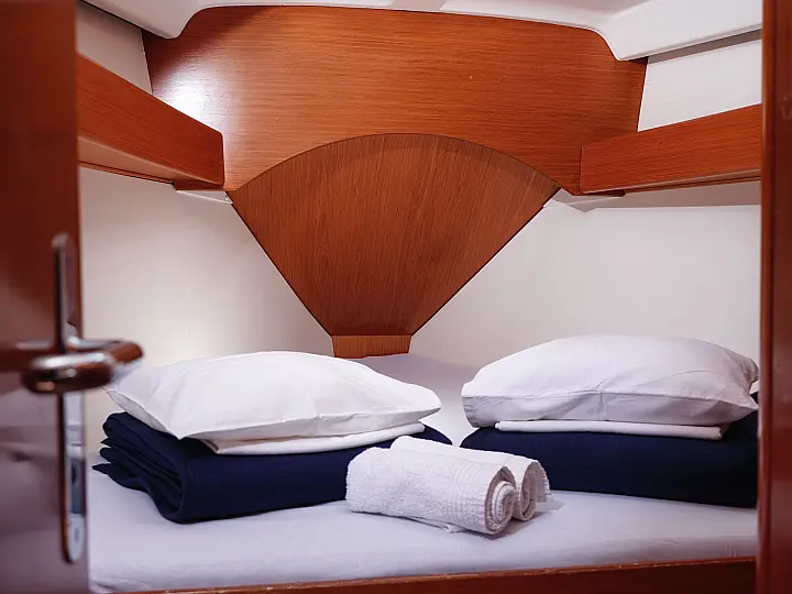 Beneteau Cyclades 39.3 - Interior - cabin (photo taken 2019)
