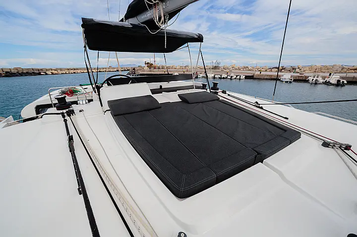 Lagoon 450 Fly - esterno