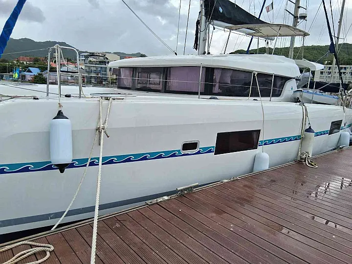Lagoon 42 - 