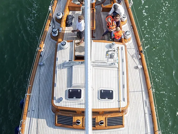 Holland Jachtbouw BV (Hoek Design) - 