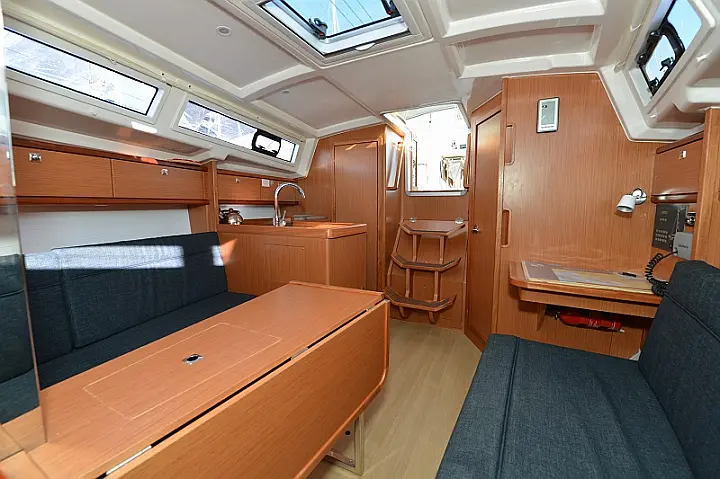 Bavaria Cruiser 33 - KARLO