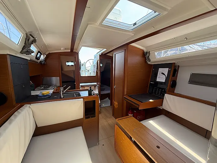 Sun Odyssey 349 - 