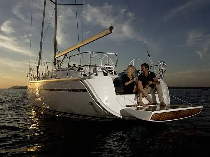 Bavaria Cruiser 37 - 