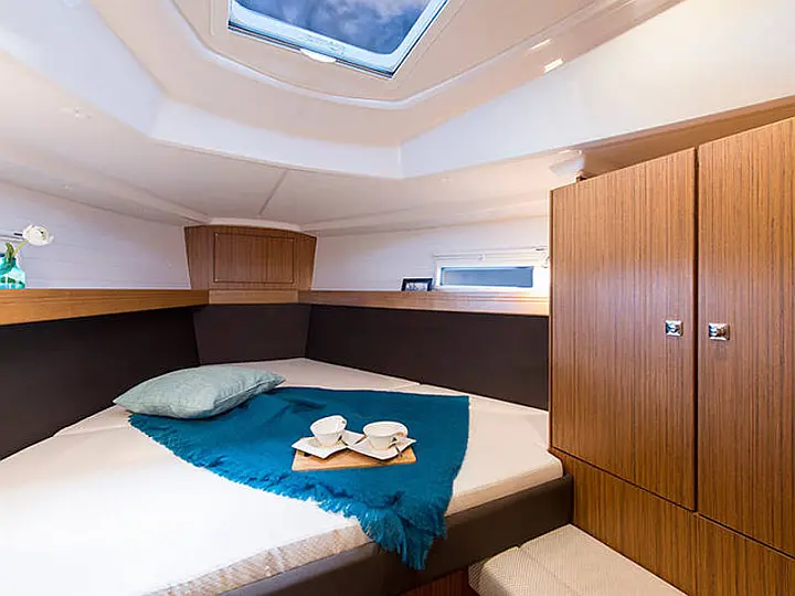 Bavaria Cruiser 37 - 