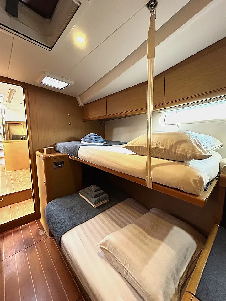 Jeanneau 57 - 