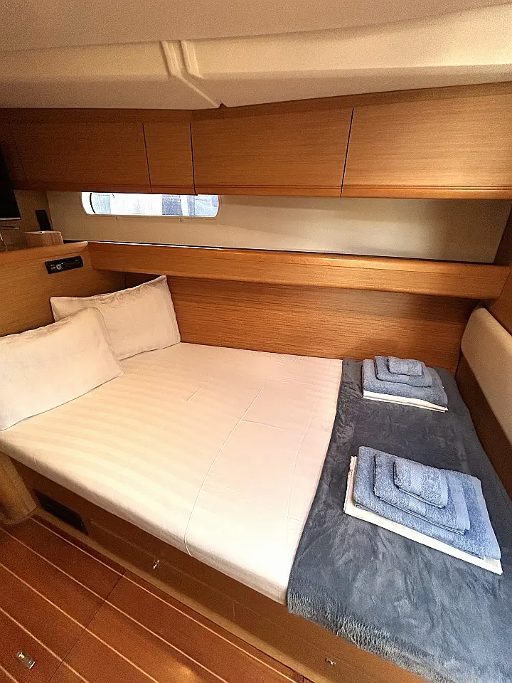 Jeanneau 57 - 
