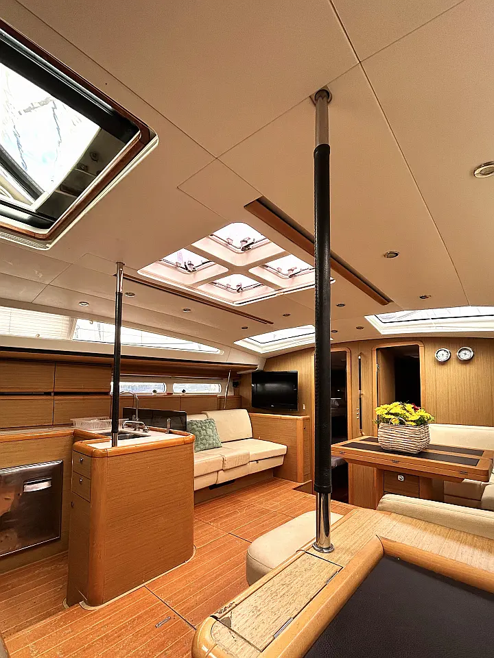 Jeanneau 57 - 