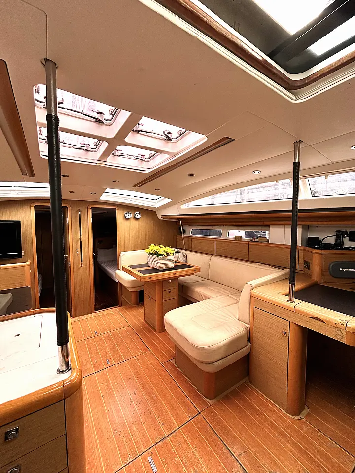Jeanneau 57 - 