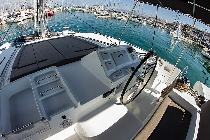 Lagoon 450 F - 