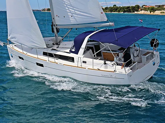 OCEANIS 38 BT