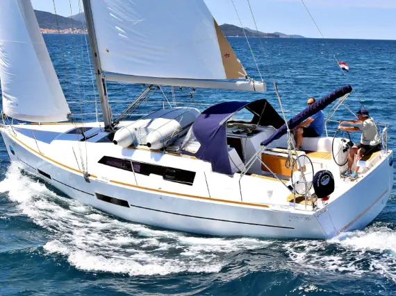 DUFOUR 382 BT