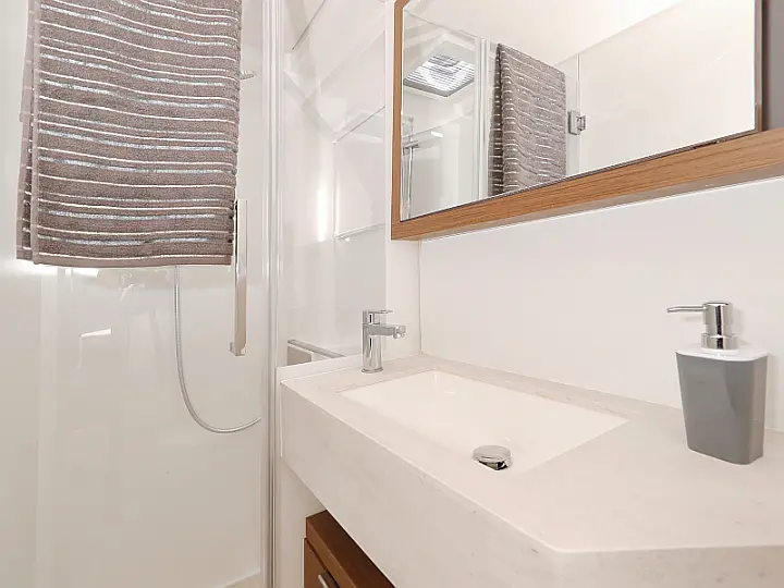 Lagoon 50 - 