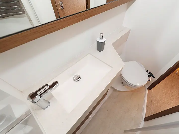 Lagoon 50 - 