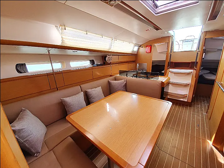 Jeanneau Sun Odyssey 409 - 