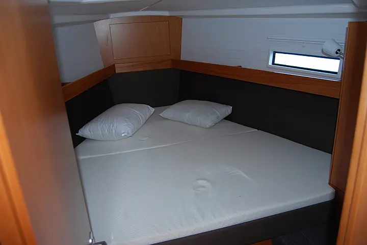 Bavaria Cruiser 37 - 