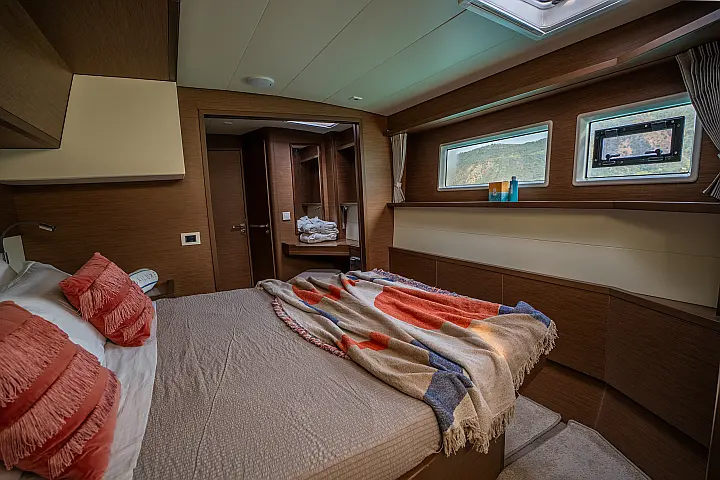 Lagoon 52F - Cabin