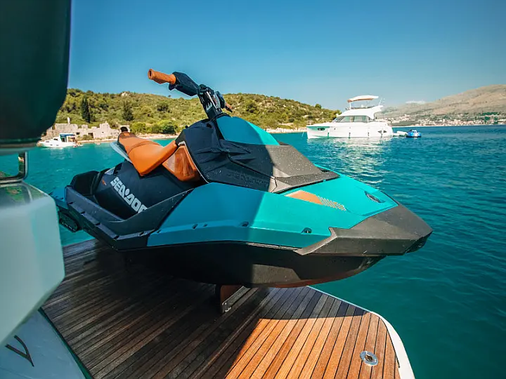 Bavaria R40 FLY - 