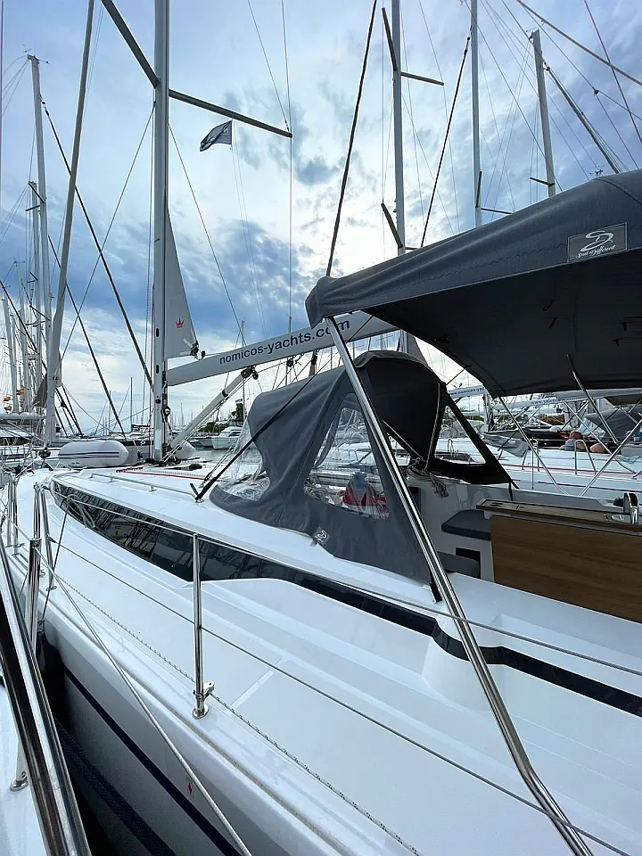 Bavaria C42 - 