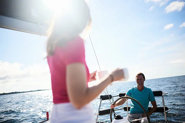 Maxus 35 (see with our base extra options availability as Air Conditioned) - 
