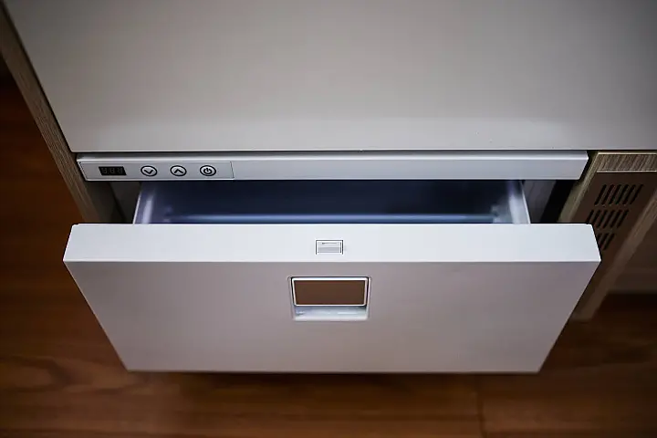 Maxus 35 (see with our base extra options availability as Air Conditioned) - 