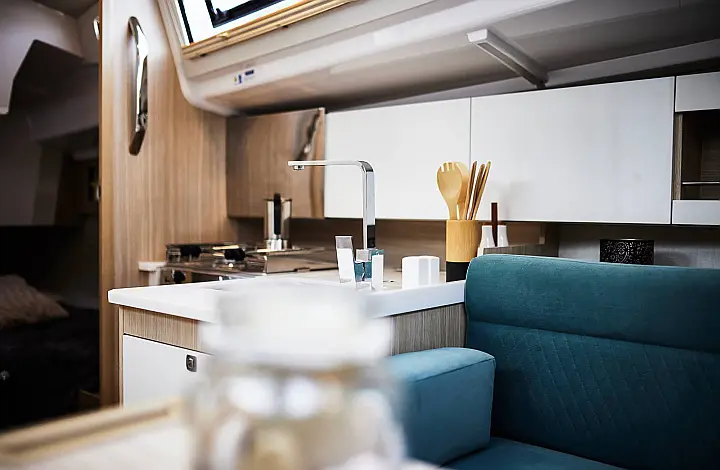 Maxus 35 (see with our base extra options availability as Air Conditioned) - 