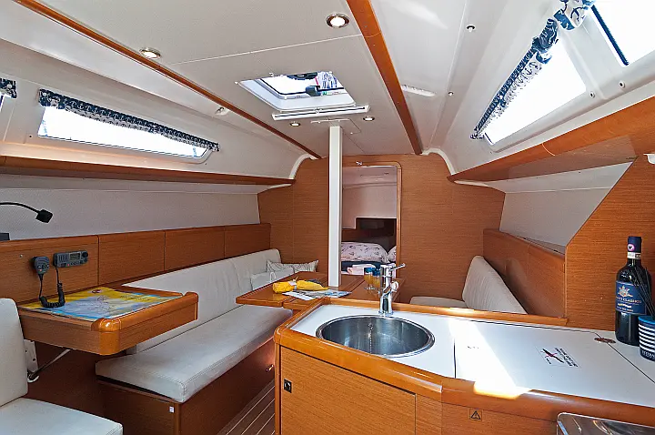 Sun Odyssey 33i - 