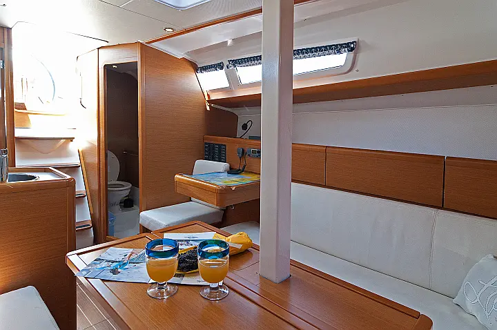 Sun Odyssey 33i - 