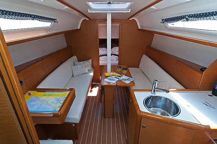 Sun Odyssey 33i - 