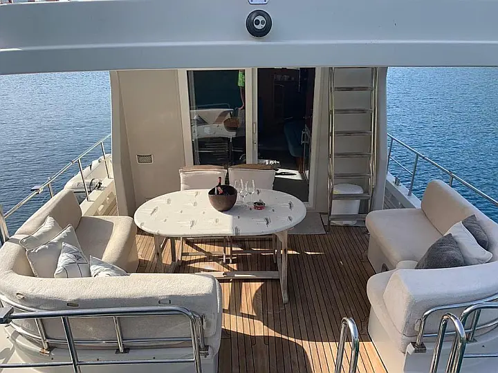 SES Yacht Trawler 55 - 