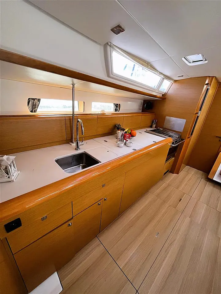 Sun Odyssey 469 - 