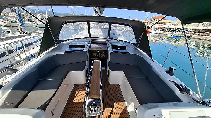 Hanse 458 - 