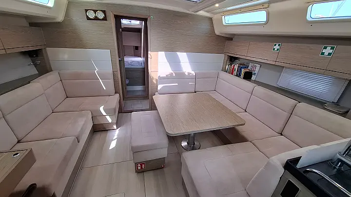 Hanse 458 - 