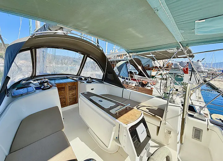Beneteau Oceanis 40 Tigre - 