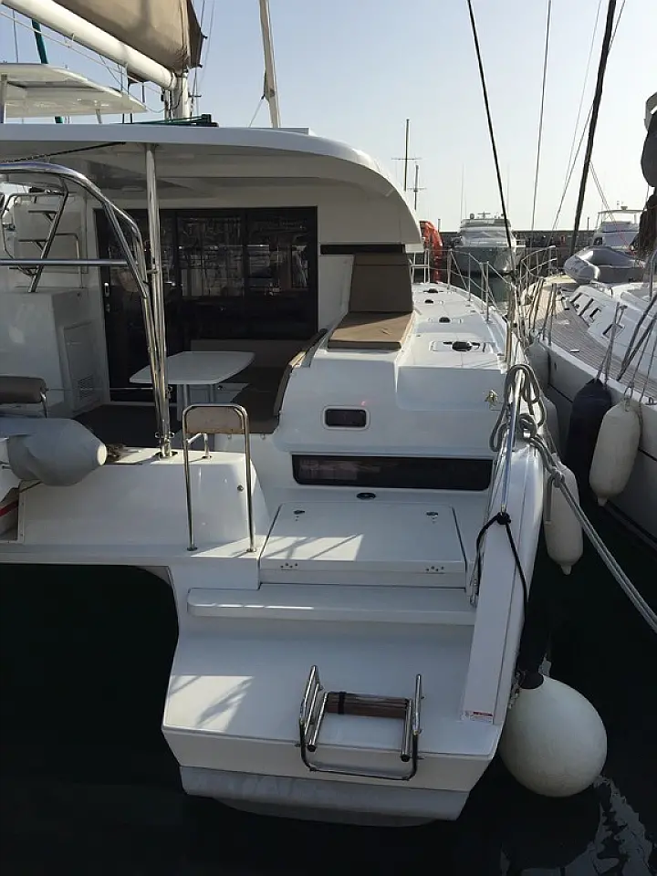 Lagoon 42 - 