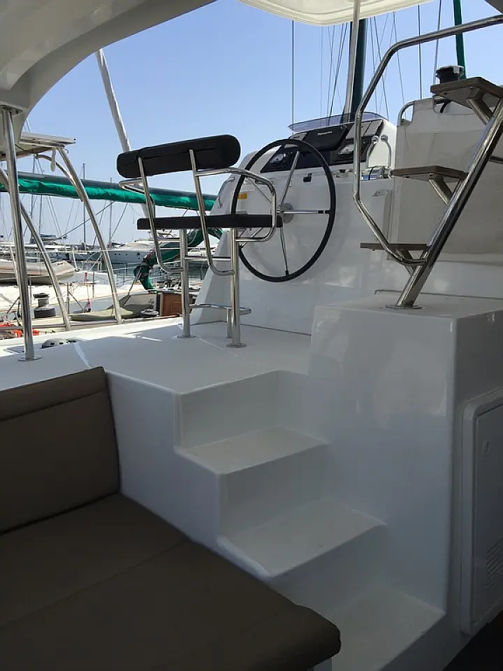 Lagoon 42 - 