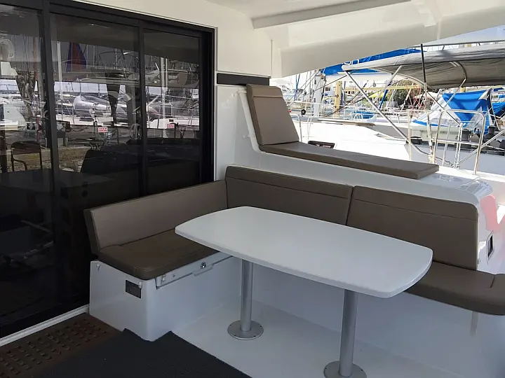Lagoon 42 - 