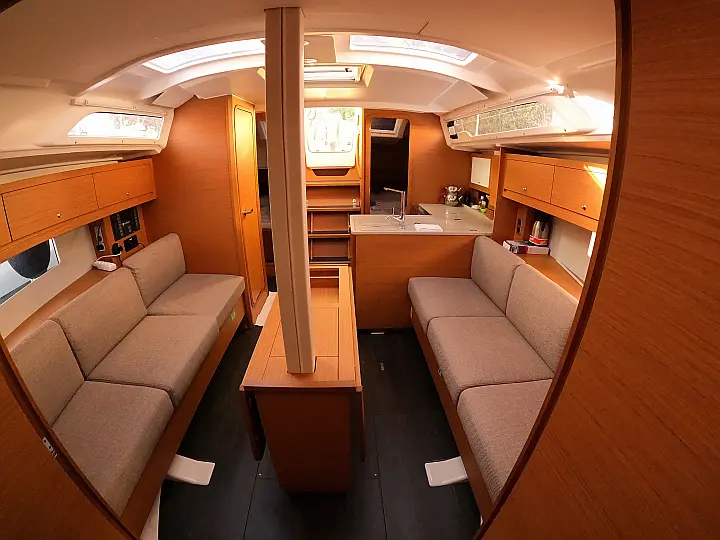 Dufour 37/3.cabin - 