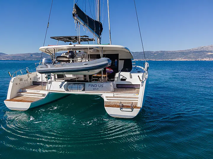 Lagoon 42 owner version - 