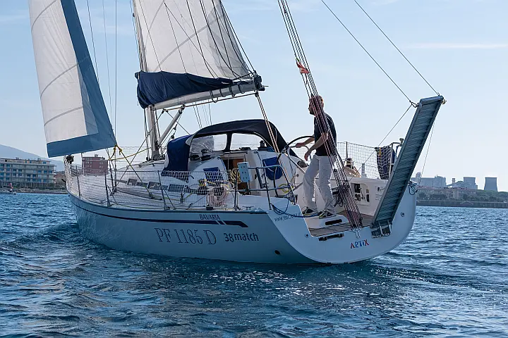 Bavaria 38 Match - 