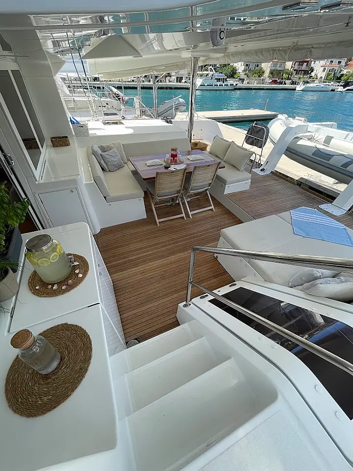 Lagoon 52F - 
