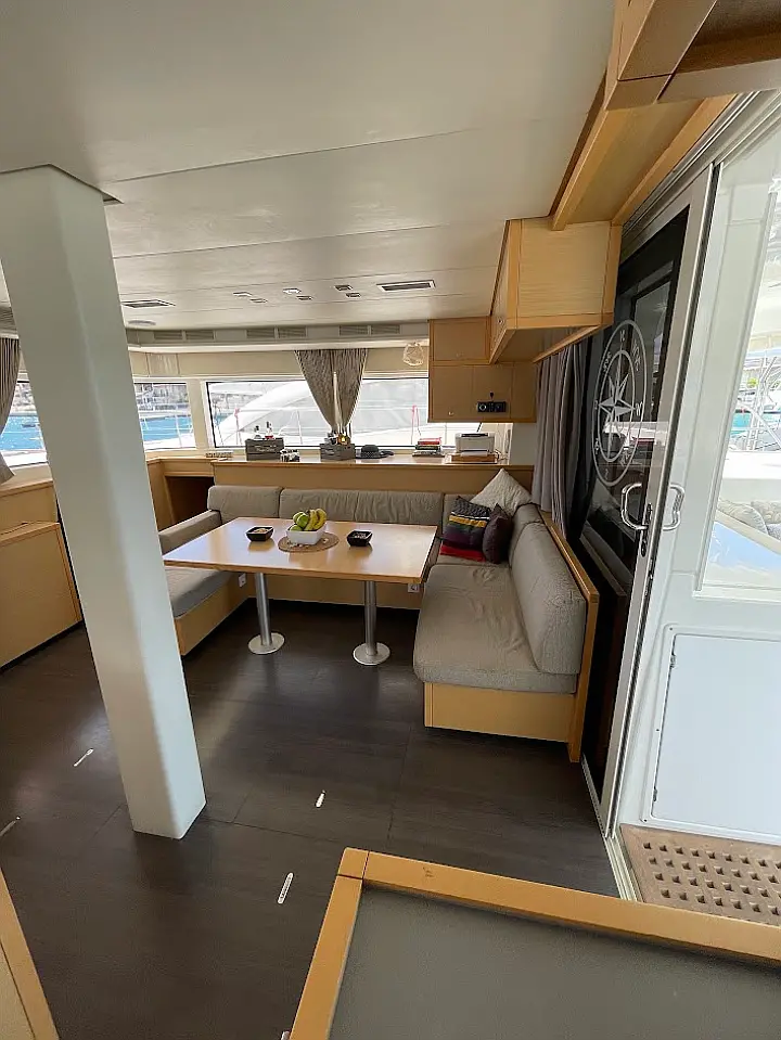 Lagoon 52F - 
