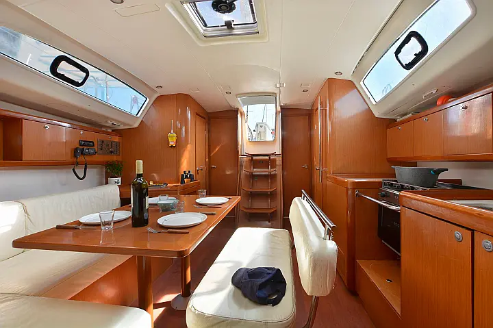 Beneteau Oceanis 43  Refited 2022 - 