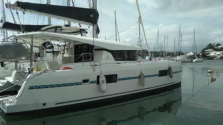 Lagoon 42 - ship 