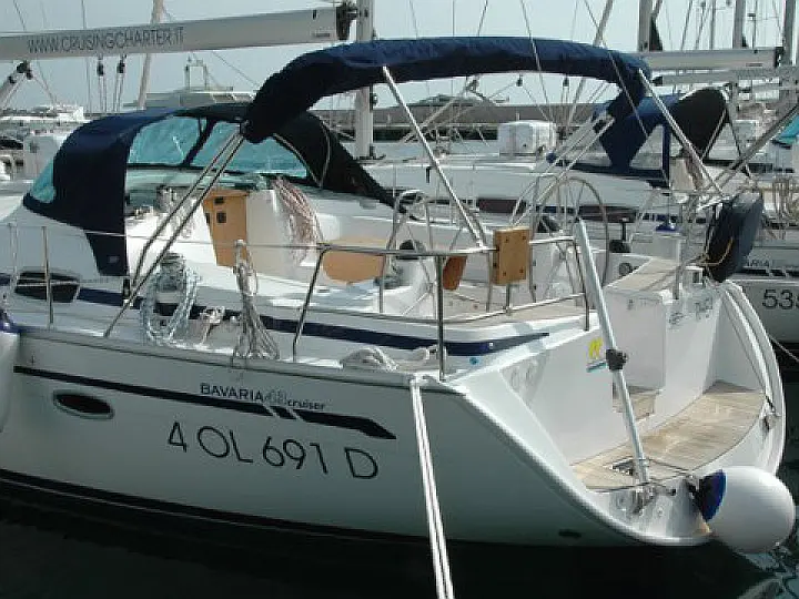 Bavaria 43 C - Exterior images