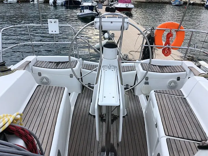 Sun Odyssey 36i - 