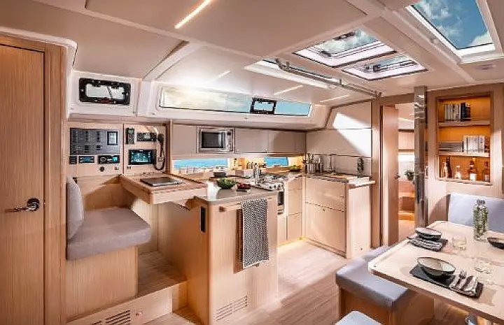Bavaria C46 - 