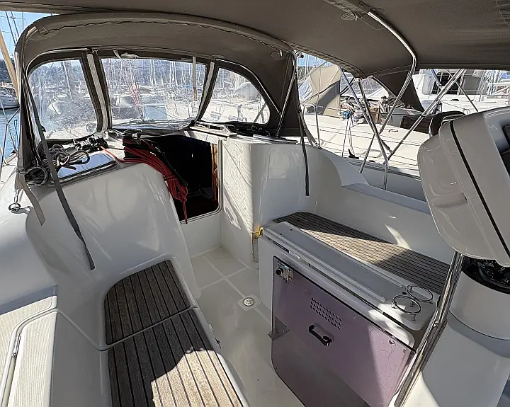 Sun Odyssey 36i - 