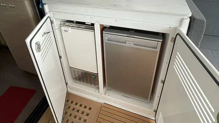 Lagoon 46 (LUXURY Equipped, SKIPPERED only) - 