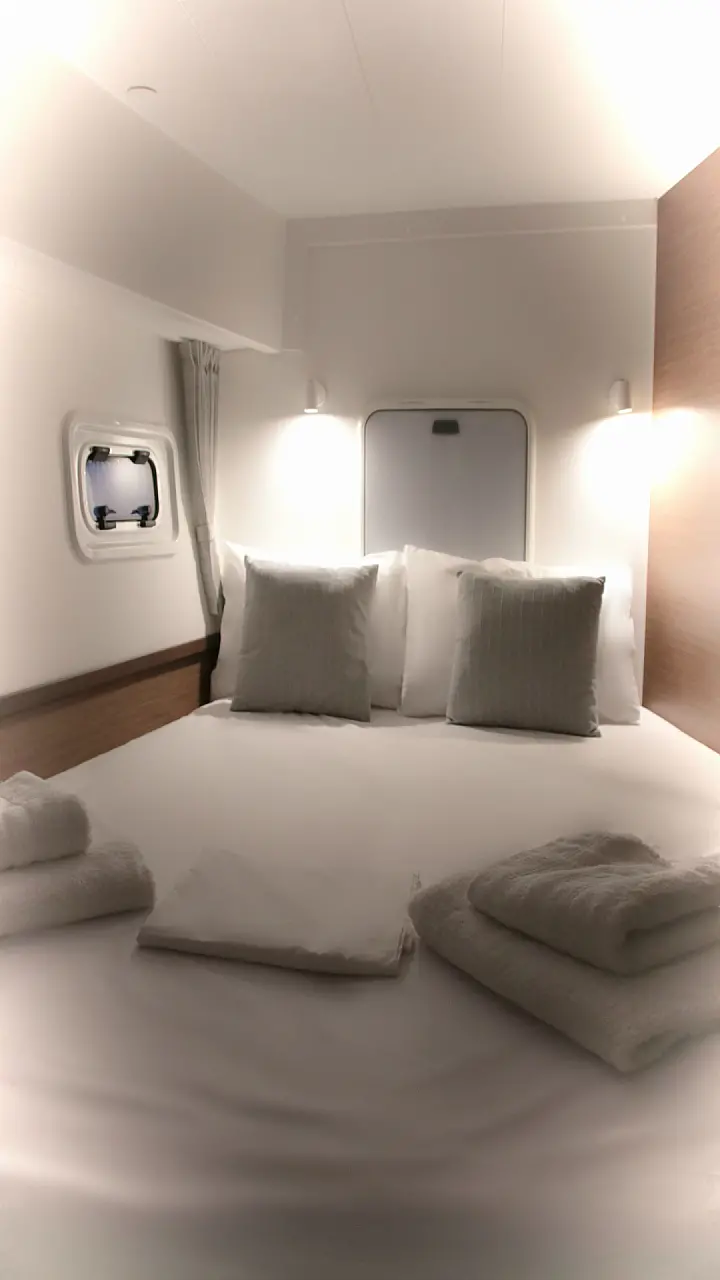 Lagoon 42 (AC, Gen, Watermaker) - 