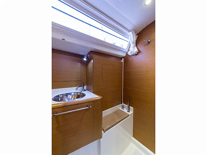 Sun Odyssey 439 - interior